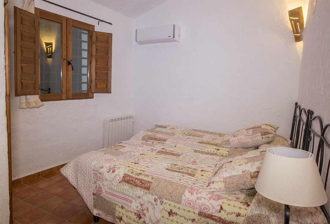Casas Cueva El Mirador De Galera Guest House Bagian luar foto