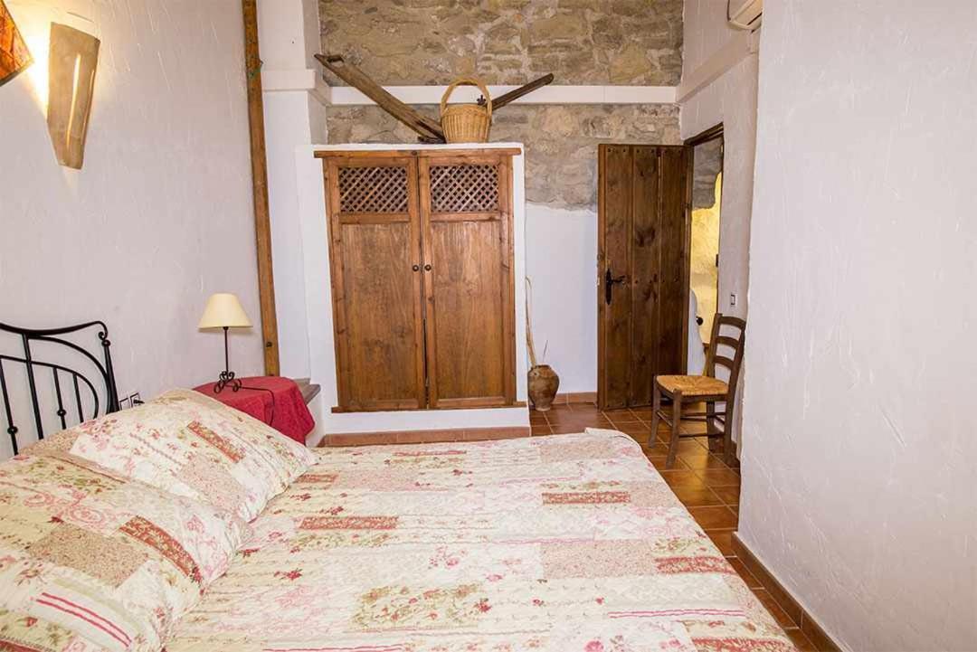 Casas Cueva El Mirador De Galera Guest House Bagian luar foto