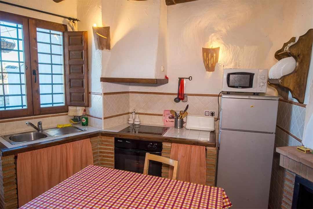 Casas Cueva El Mirador De Galera Guest House Bagian luar foto